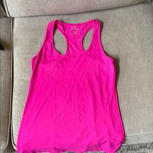 Workout shirt by 90° degrees